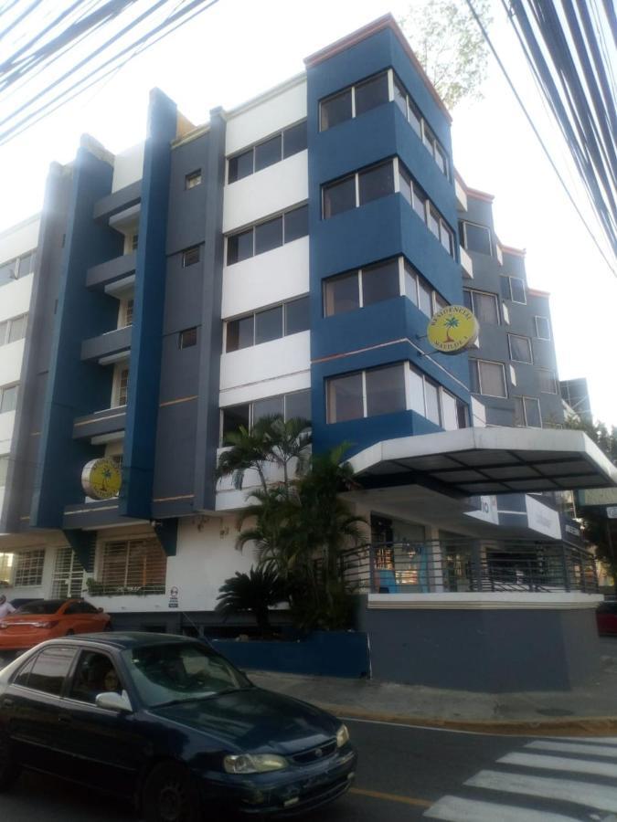 סנטיאגו דה לוס קבאלרוס Apartahotel Jardines Metropolitanos מראה חיצוני תמונה